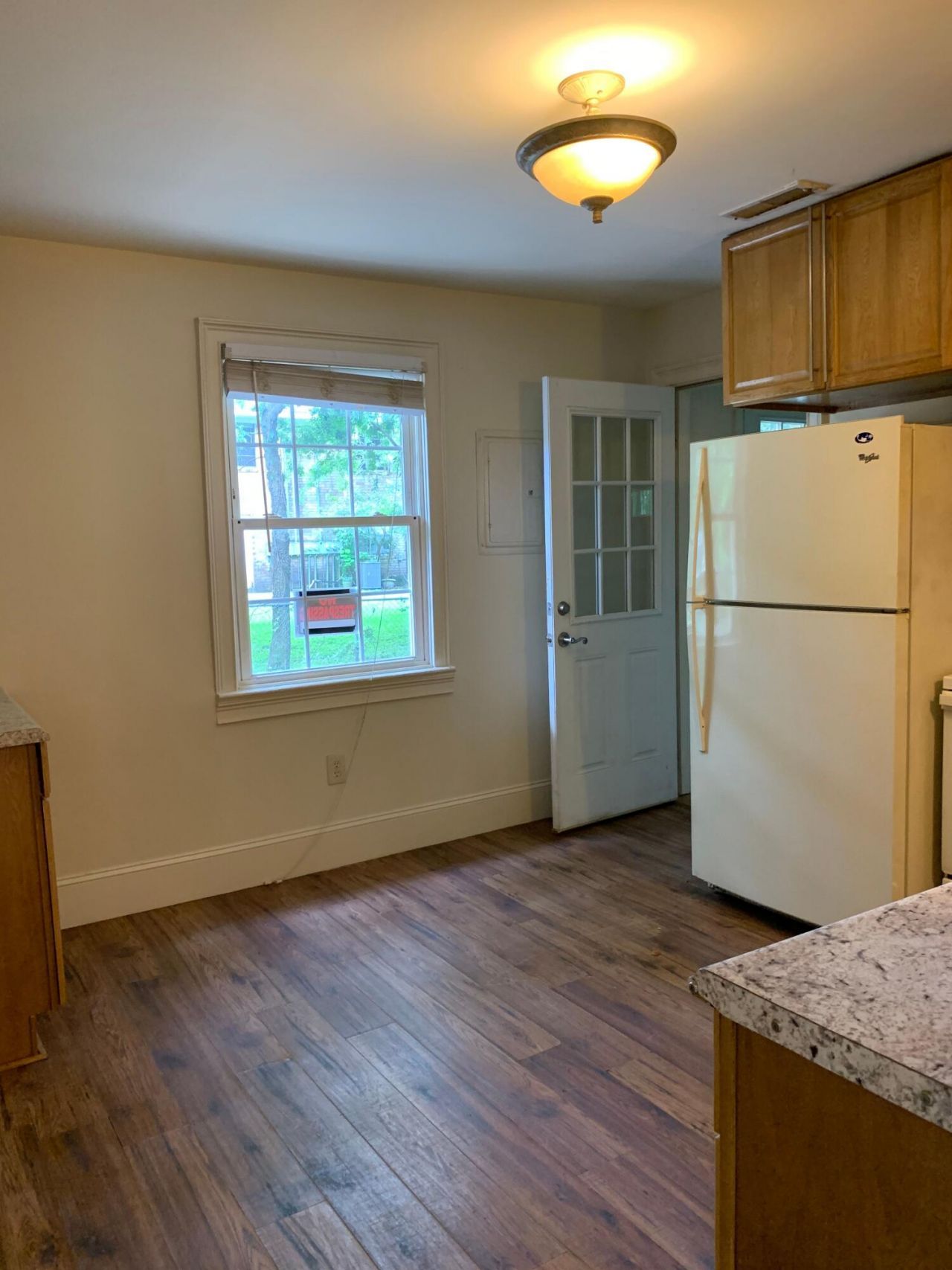 711 Locust Street Photo 17