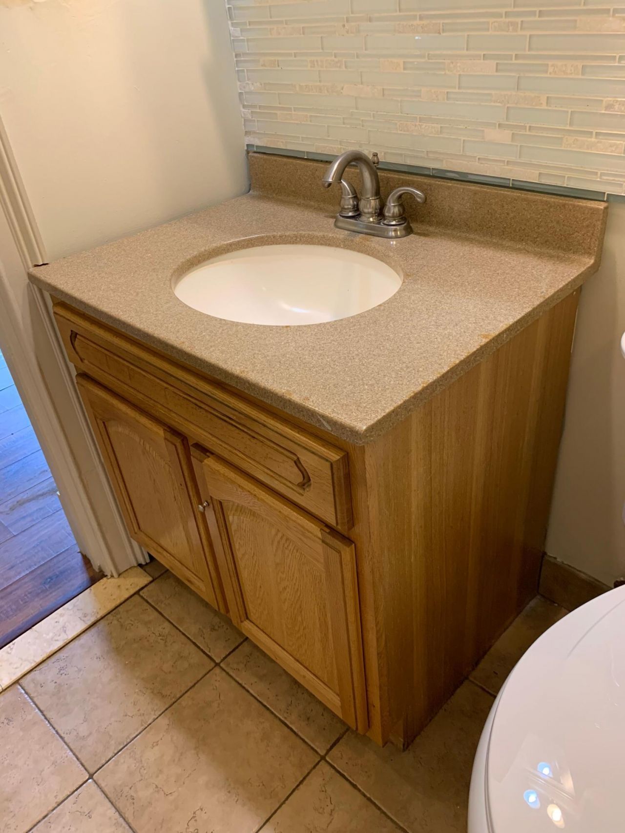 711 Locust Street Photo 20