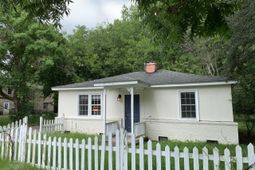 711 Locust Street photo 4