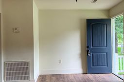 711 Locust Street photo 4