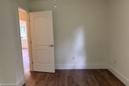 711 Locust Street photo 4