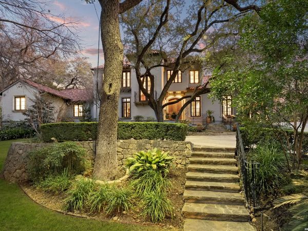 829 Contour Drive, San Antonio, TX 78212