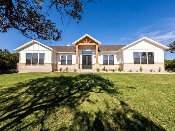 736 Mountain Creek Trail, Boerne, TX 78006