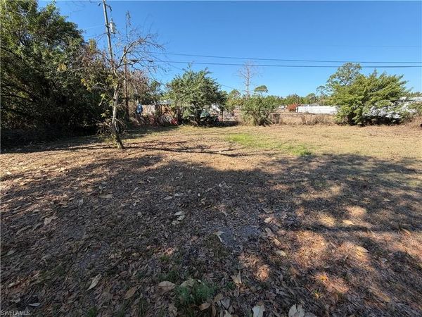 8086 Ebson DR, NORTH FORT MYERS, FL 33917