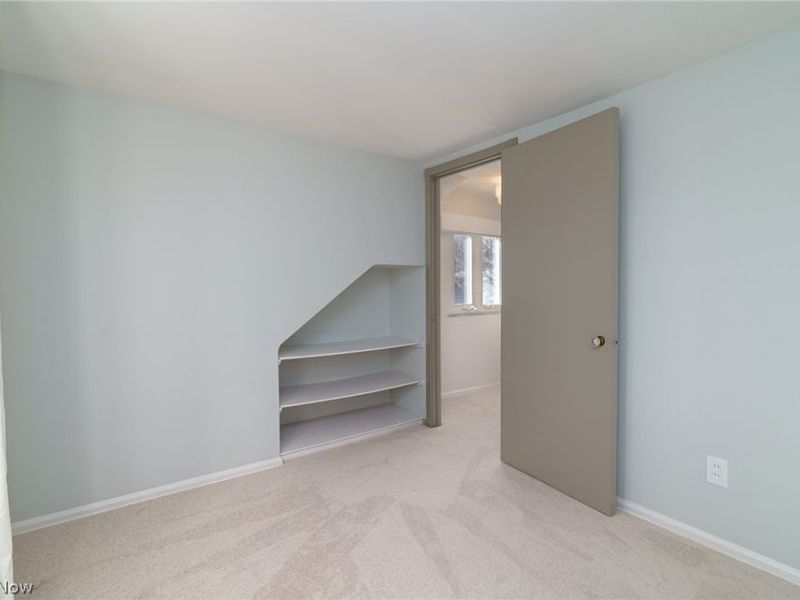 4041 W 229th Street, Fairview Park, OH 44126 Photo 20