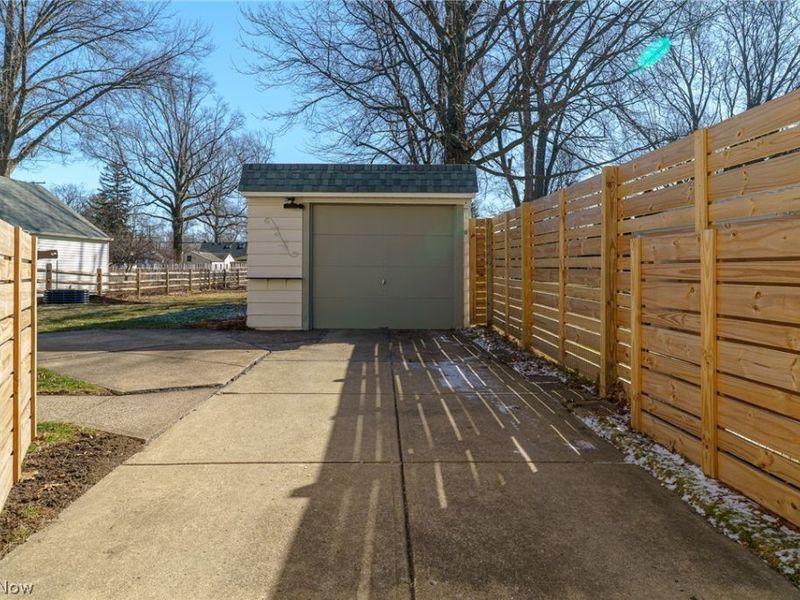 4041 W 229th Street, Fairview Park, OH 44126 Photo 31