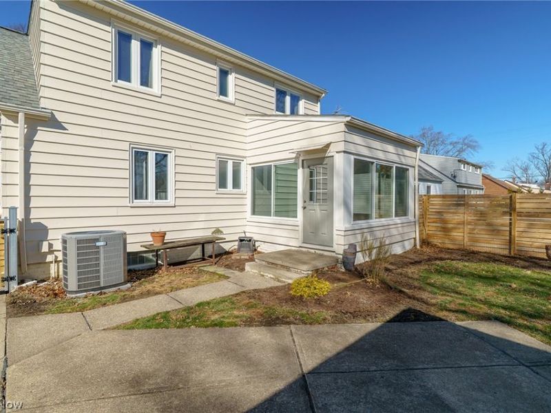 4041 W 229th Street, Fairview Park, OH 44126 Photo 32