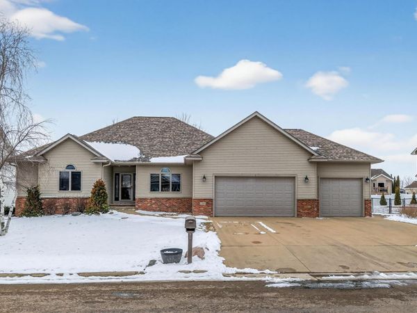 1408 27th Street SW, Austin, MN 55912