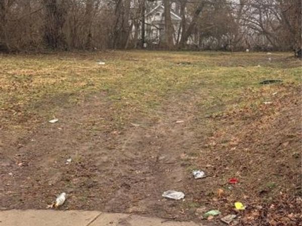 7012 Jackson Avenue, Kansas City, MO 64132