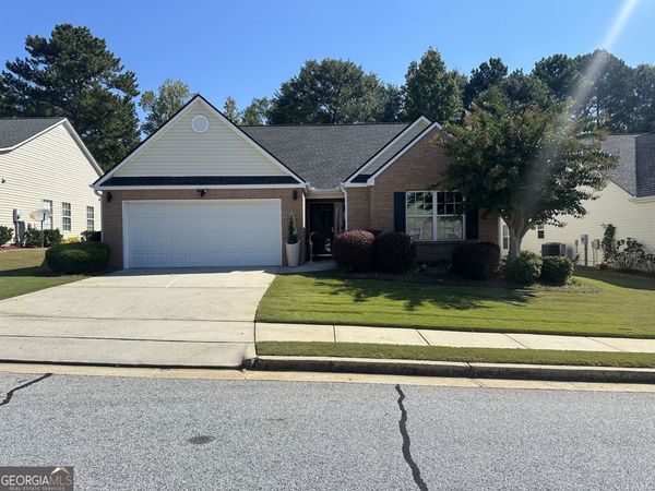 954 Village View Circle, Loganville, GA 30052