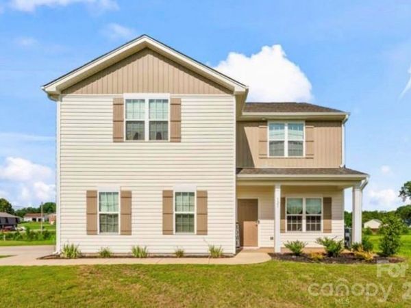 121 Asbury Place, Lexington, NC 27295
