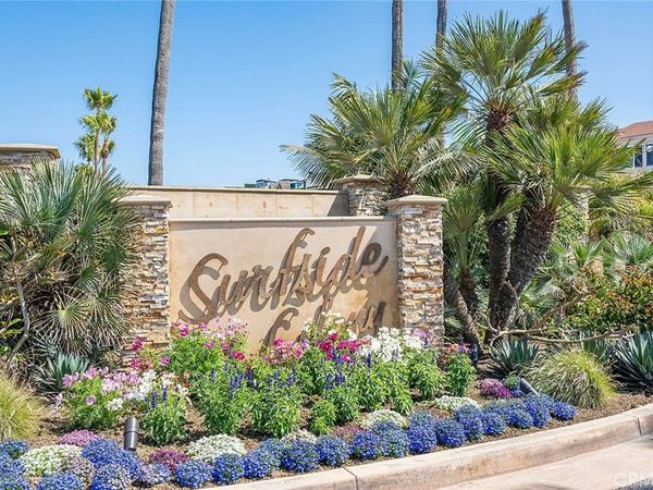 68 Surfside Avenue, Unit A, Surfside, CA 90743