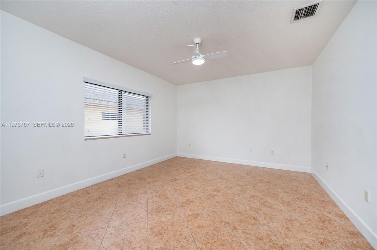 11115 W Okeechobee Rd, Unit 137, Hialeah Gardens, FL 33018 Photo