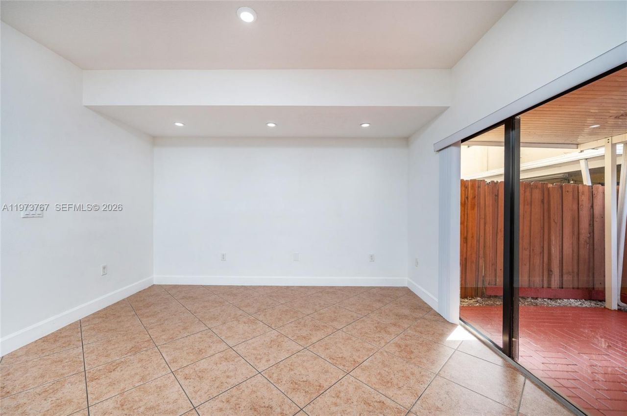 11115 W Okeechobee Rd, Unit 137, Hialeah Gardens, FL 33018 Photo