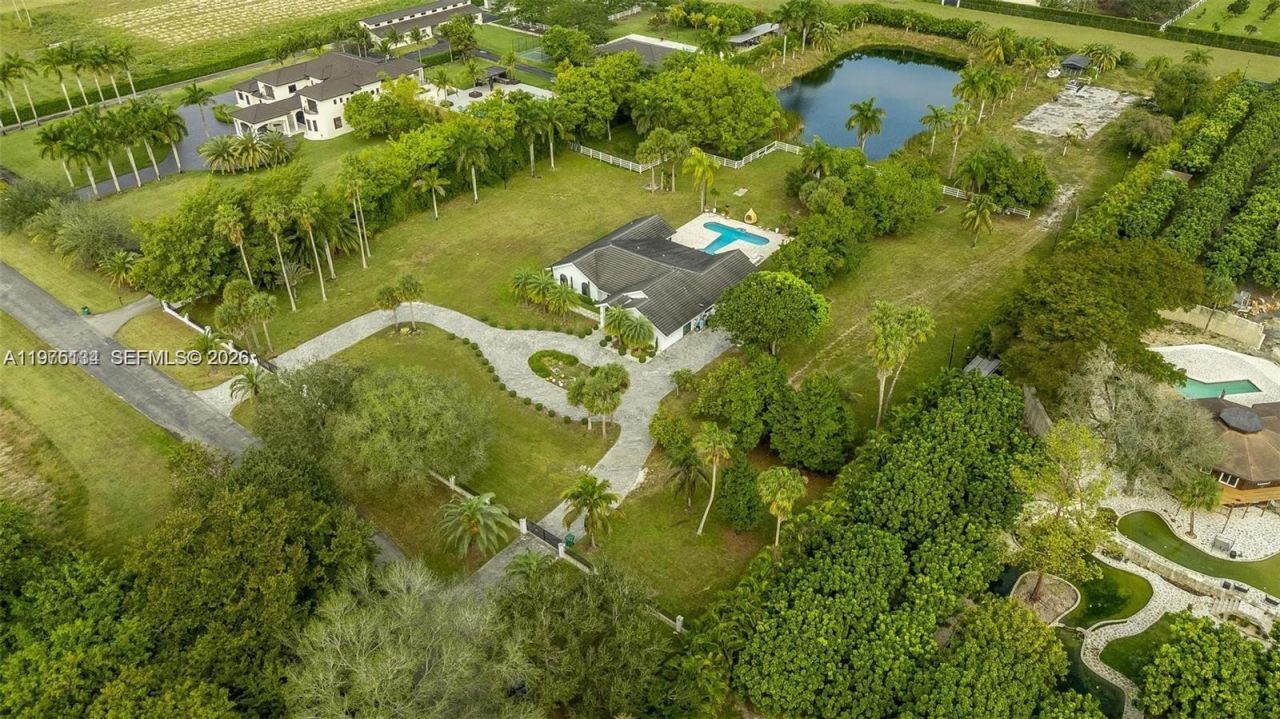 17795 SW 158th St, Unit 17795, Miami, FL 33187 Photo