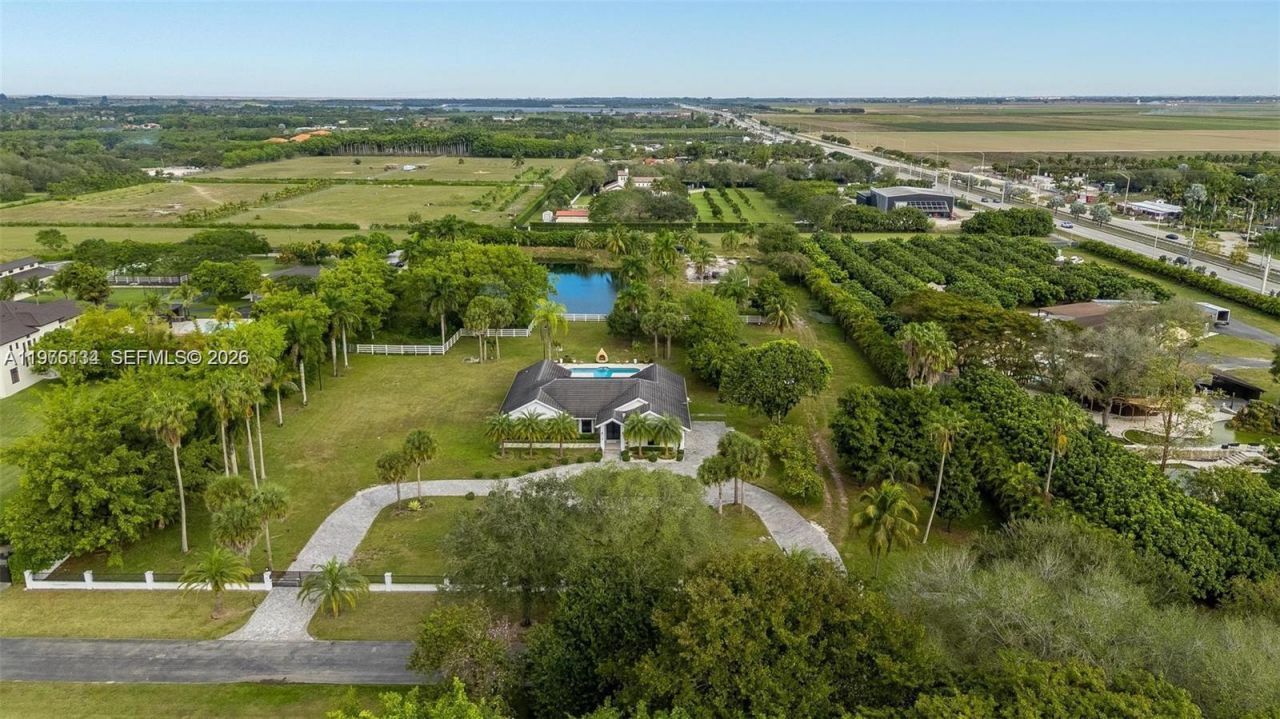 17795 SW 158th St, Unit 17795, Miami, FL 33187 Photo