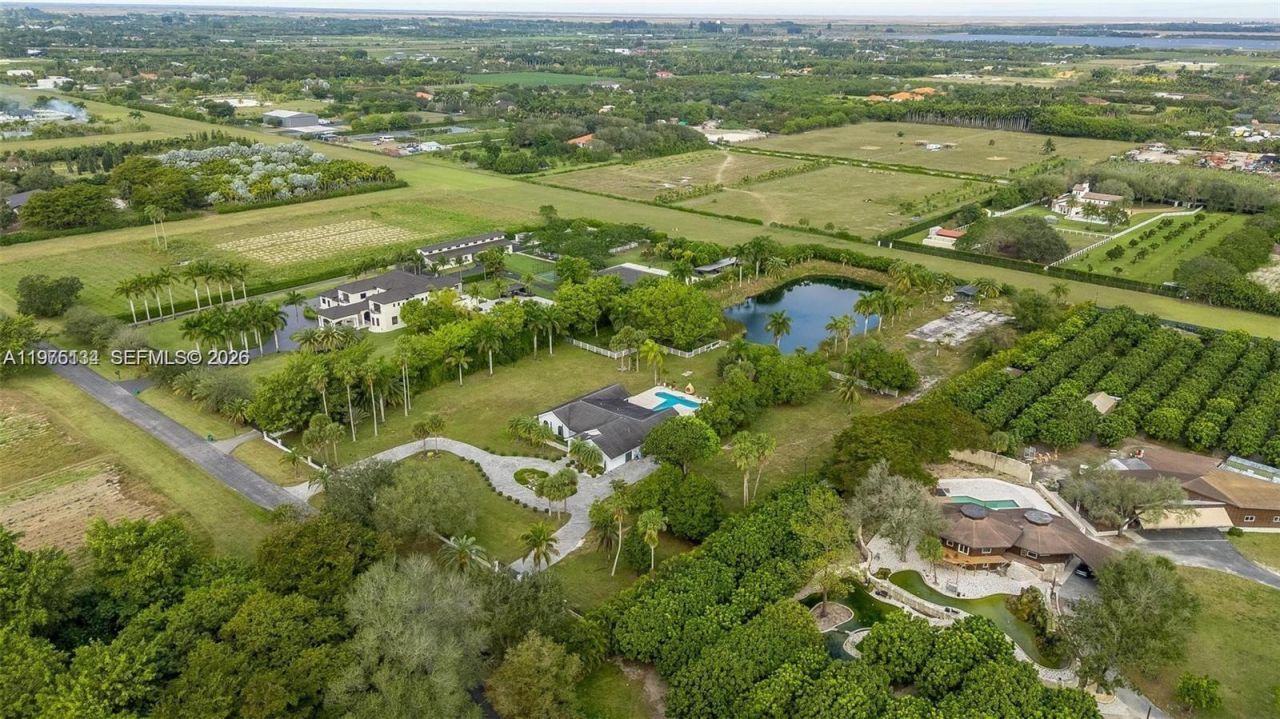 17795 SW 158th St, Unit 17795, Miami, FL 33187 Photo