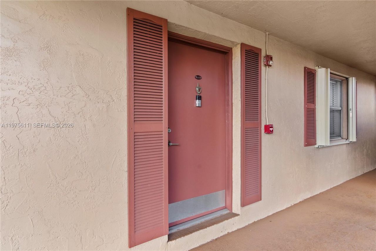11209 SW 88th St , Unit 101B, Miami, FL 33176 Photo