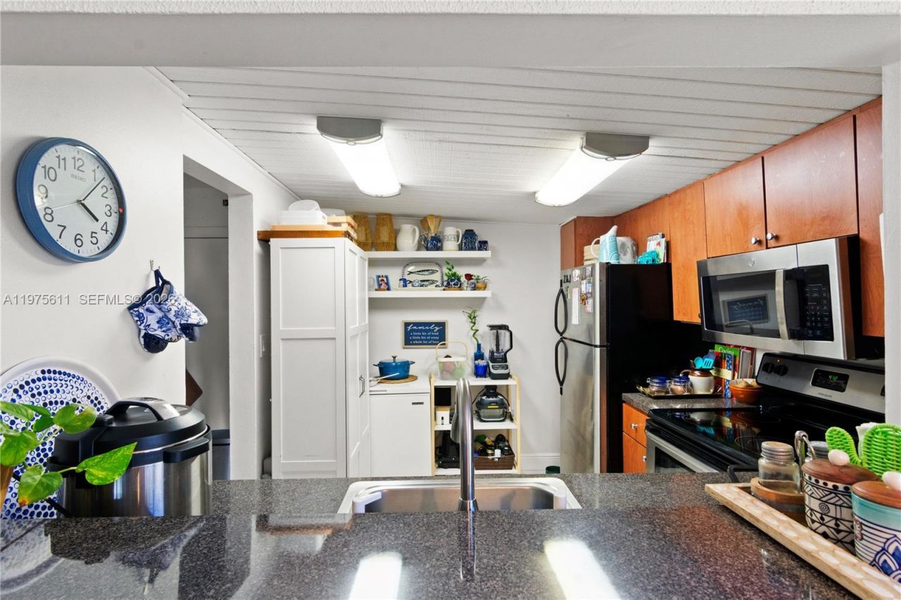11209 SW 88th St , Unit 101B, Miami, FL 33176 Photo