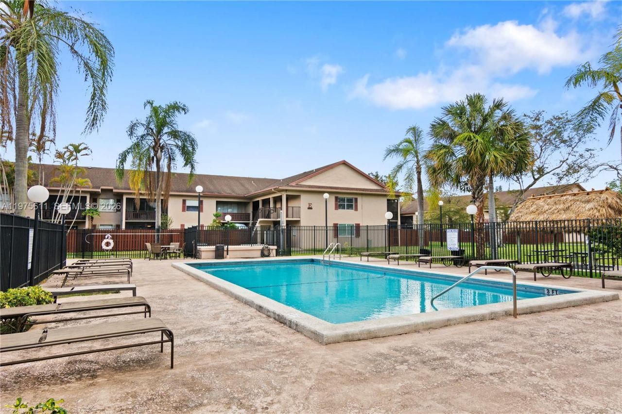 11209 SW 88th St , Unit 101B, Miami, FL 33176 Photo