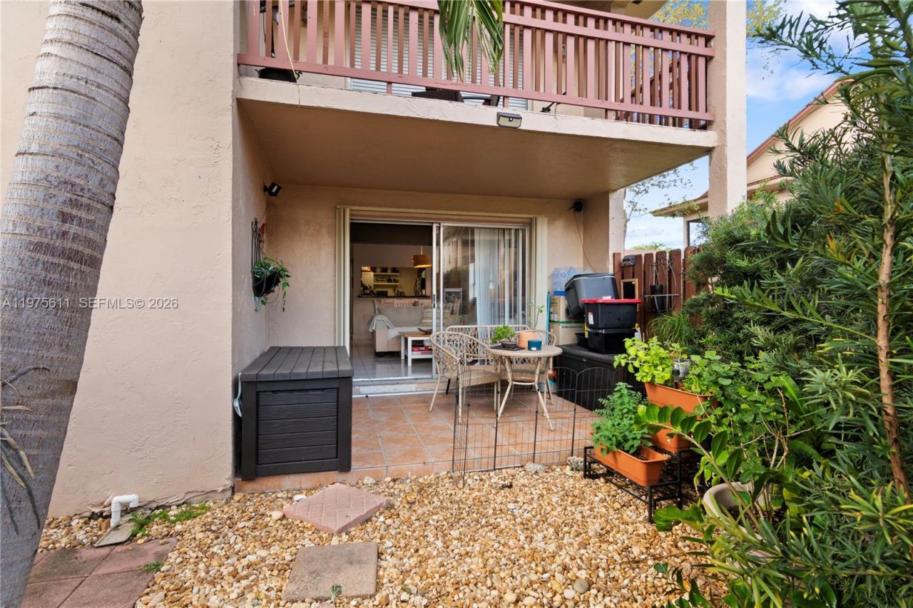 11209 SW 88th St , Unit 101B, Miami, FL 33176 Photo