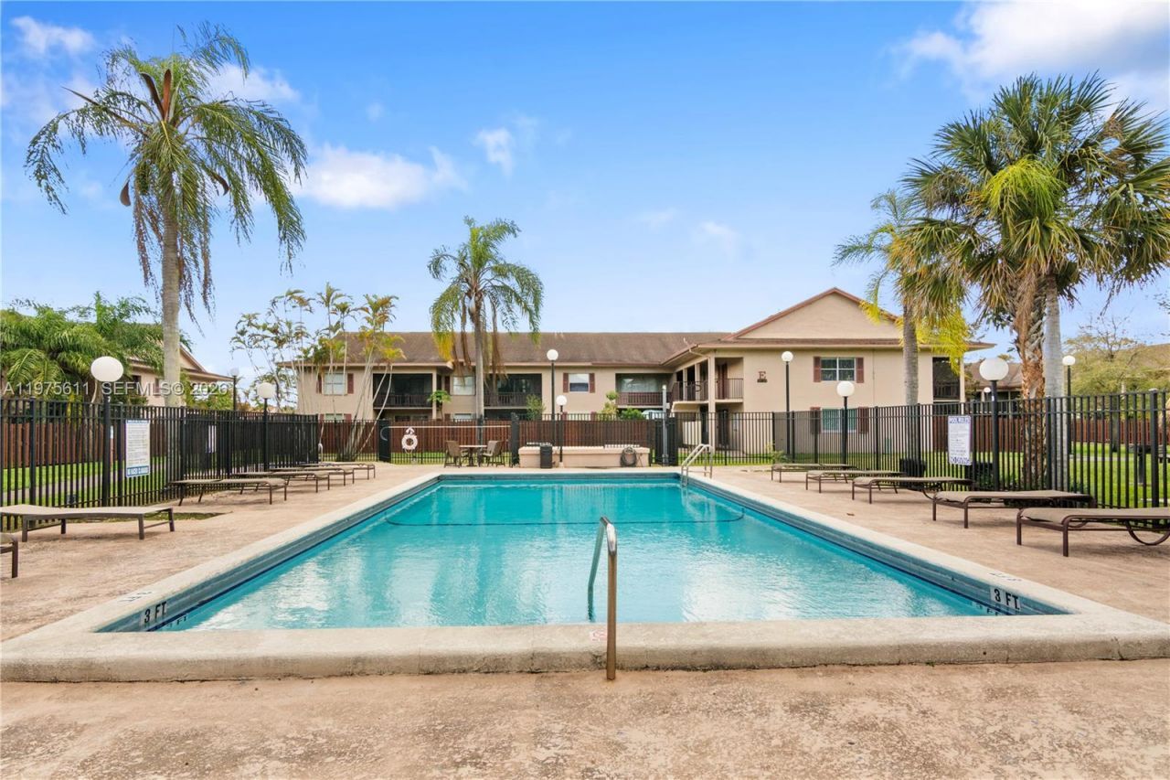 11209 SW 88th St , Unit 101B, Miami, FL 33176 Photo