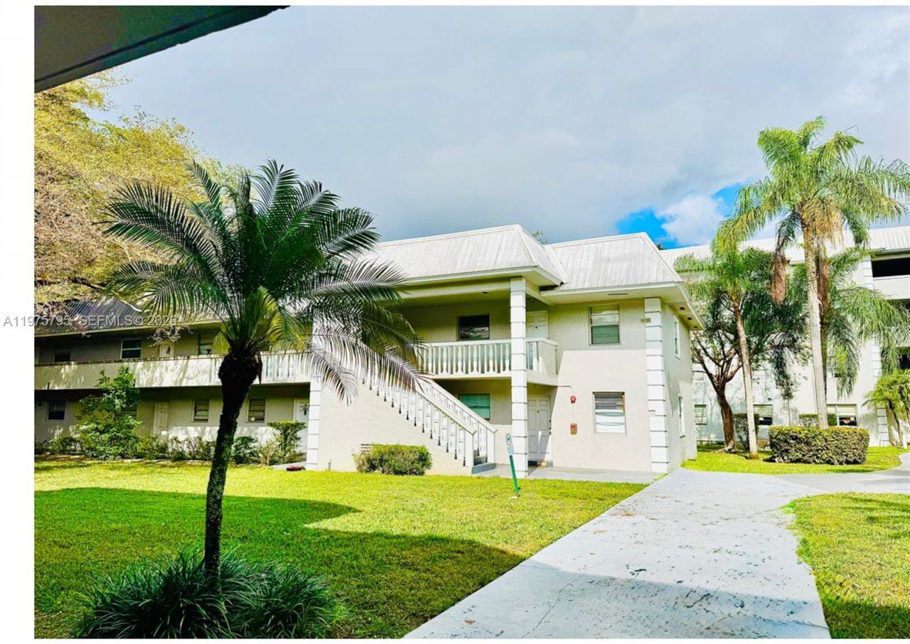 17255 SW 95th Ave , Unit 101, Palmetto Bay, FL 33157 Photo