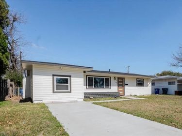 11741 Abston Lane, Dallas, TX 75218