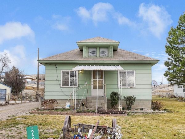 28572 Hyde Ave, Bruneau, ID 83604