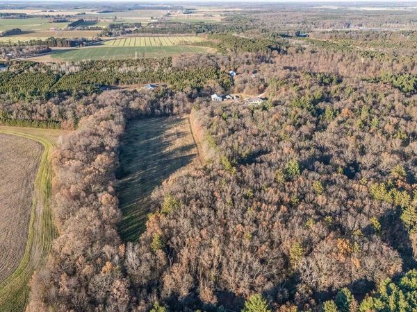 W11673 AKRON AVENUE, Plainfield, WI 54966