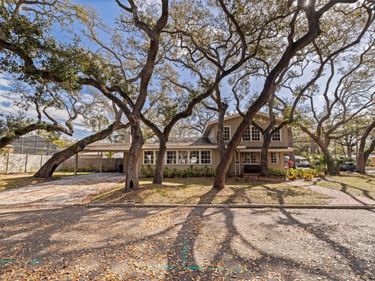2901 PELHAM ROAD N, ST PETERSBURG, FL 33710