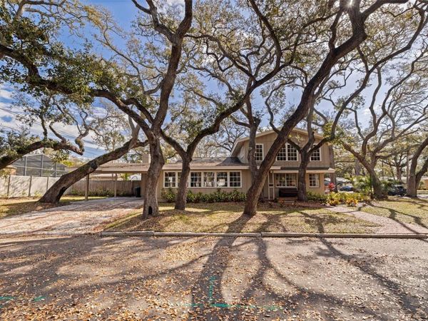 2901 PELHAM ROAD N, ST PETERSBURG, FL 33710