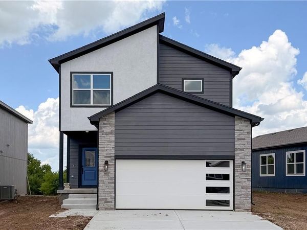 806 Glenn Circle, Raymore, MO 64083