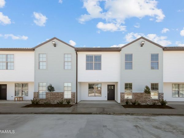 139 Iberia Street , Unit I, Youngsville, LA 70592