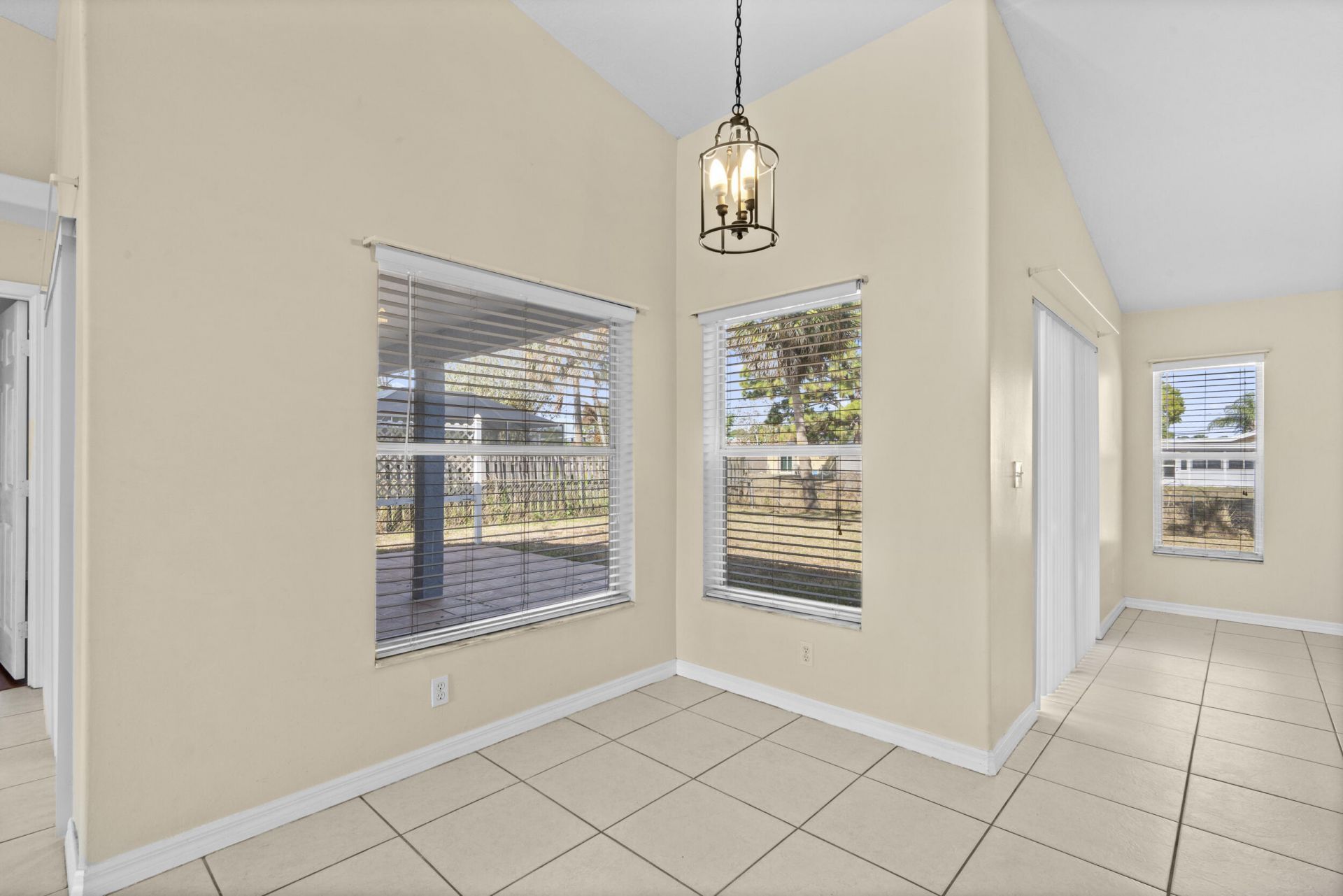 241 SE Starfish, Port Saint Lucie, FL 34984 Photo