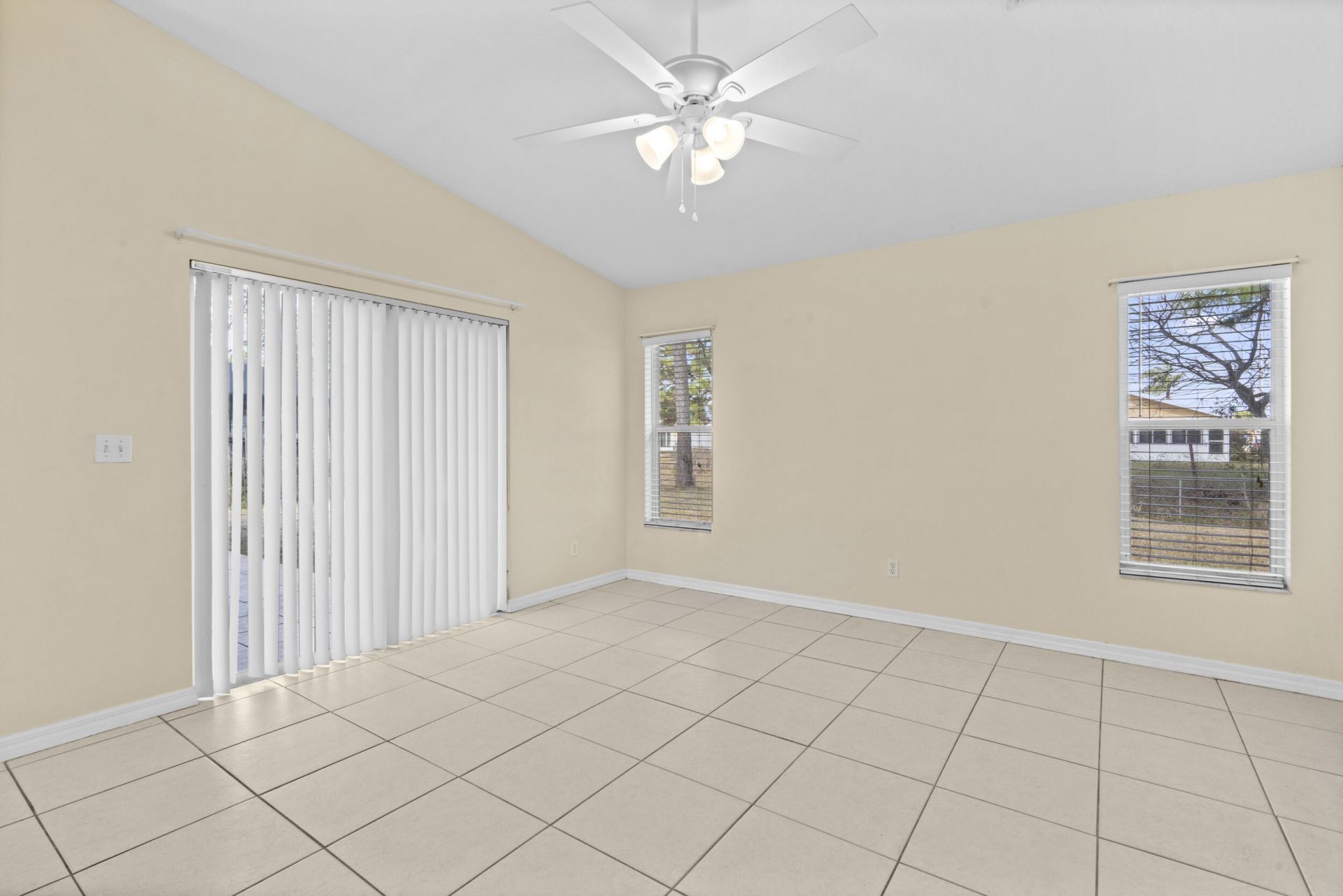 241 SE Starfish, Port Saint Lucie, FL 34984 Photo