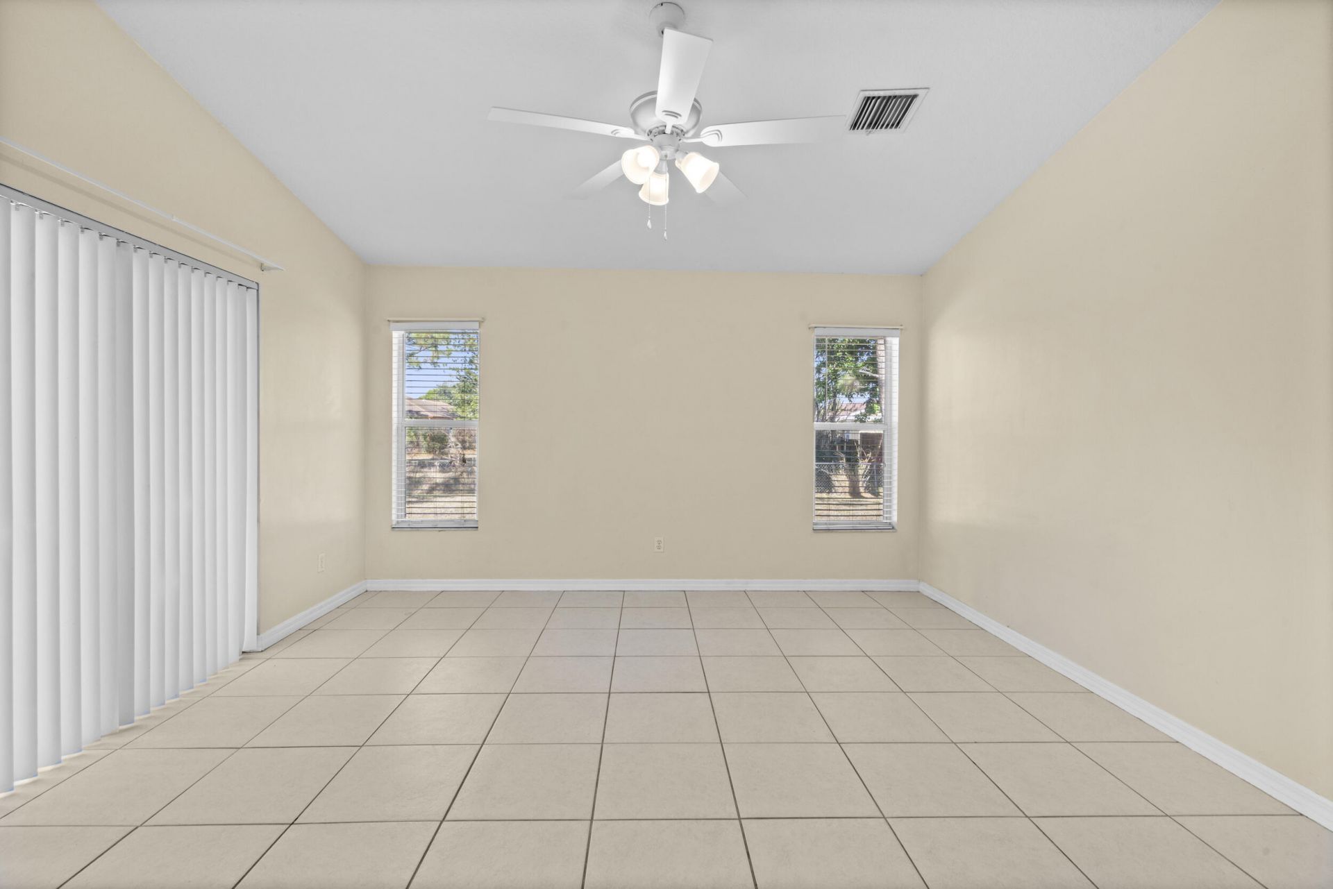 241 SE Starfish, Port Saint Lucie, FL 34984 Photo