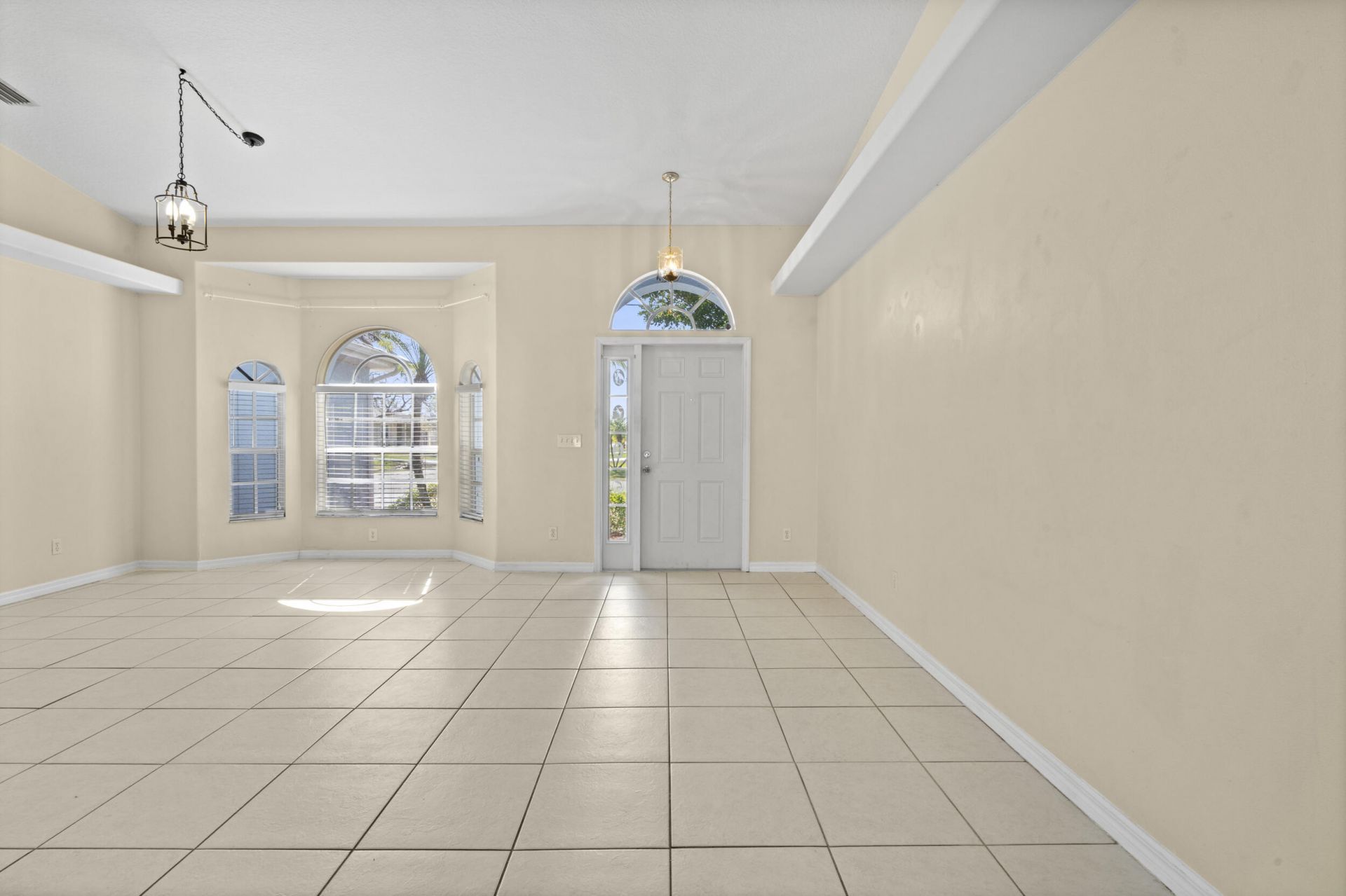 241 SE Starfish, Port Saint Lucie, FL 34984 Photo