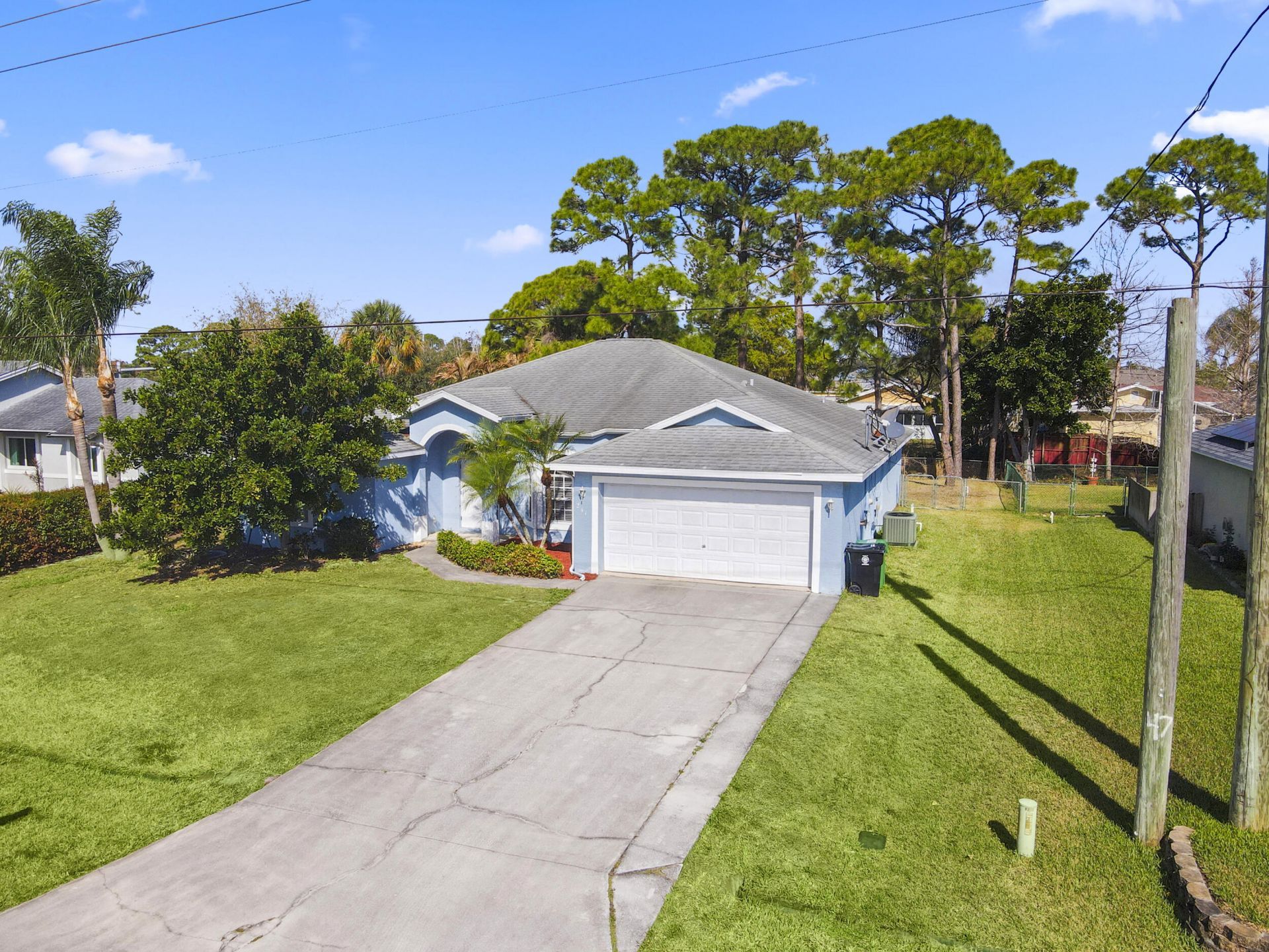 241 SE Starfish, Port Saint Lucie, FL 34984 Photo