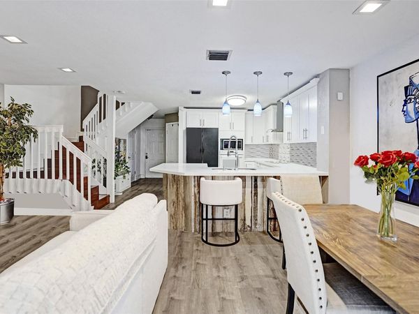 786 NW 42nd Pl, Deerfield Beach, FL 33064