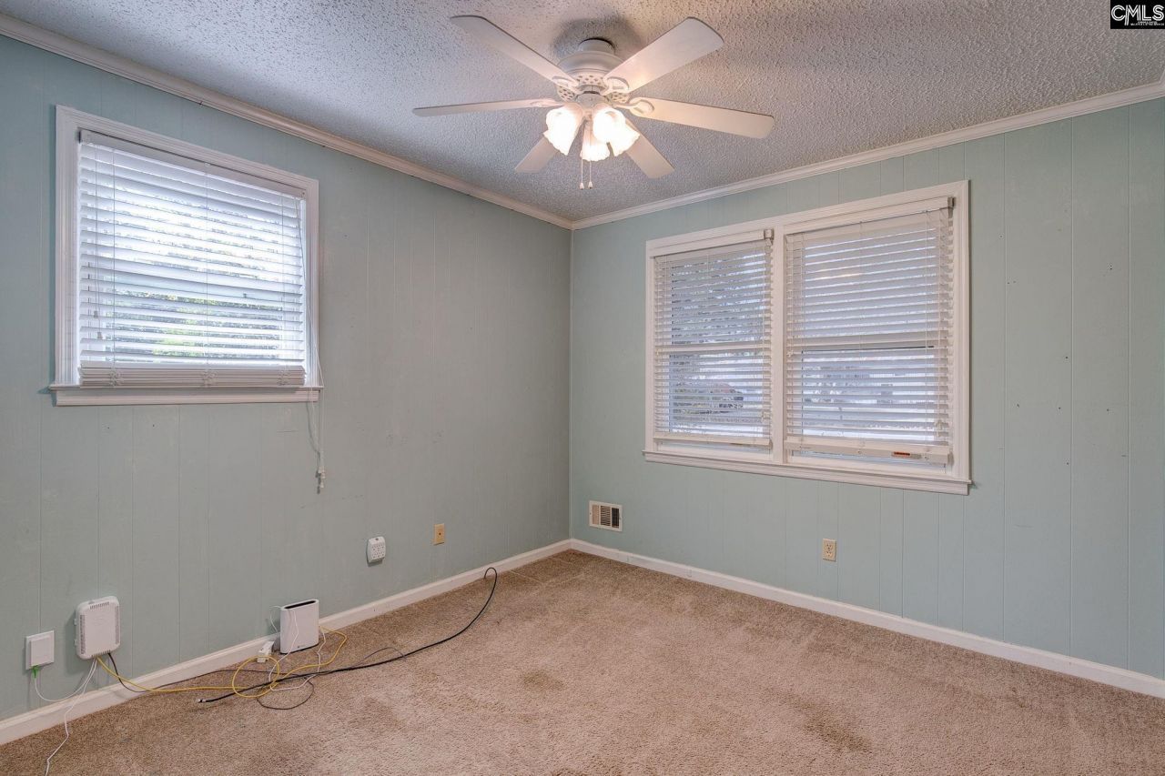 131 Cardinal Drive  Photo 17