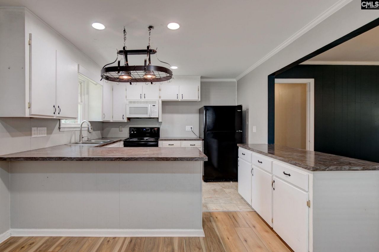 131 Cardinal Drive  Photo 8