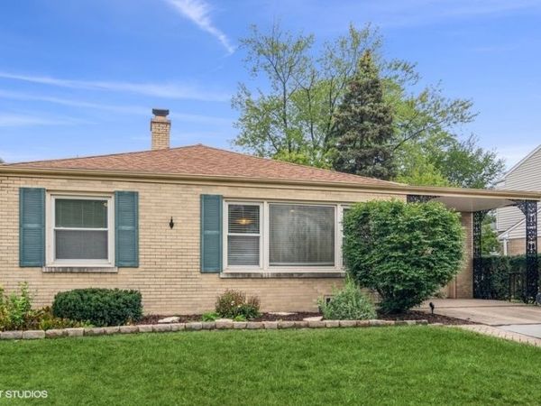 228 S Hawthorne Avenue , Elmhurst, IL 60126