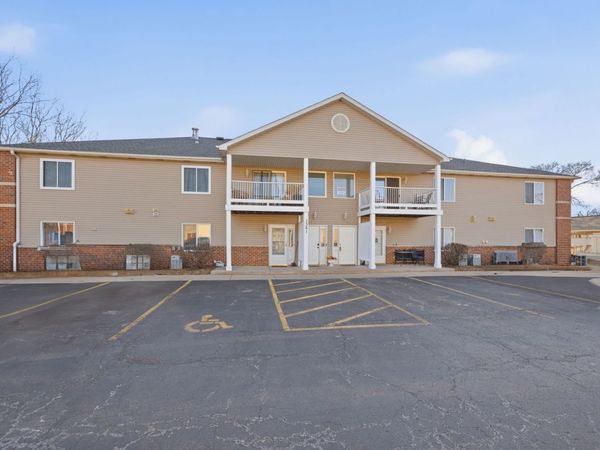 1361 Rock Run Drive , Unit H, Crest Hill, IL 60403