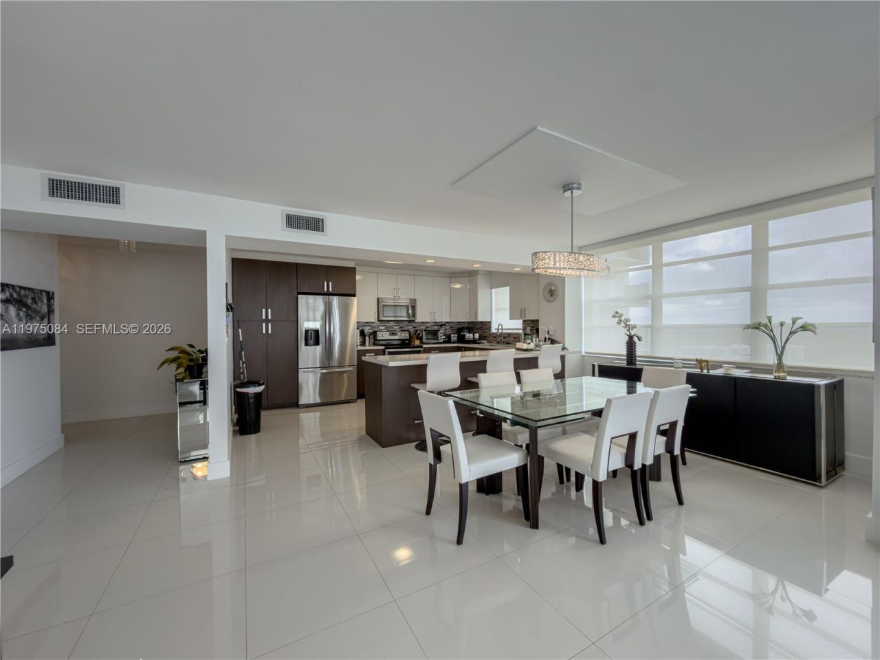 2750 NE 183rd St , Unit 2108, Aventura, FL 33160 Photo