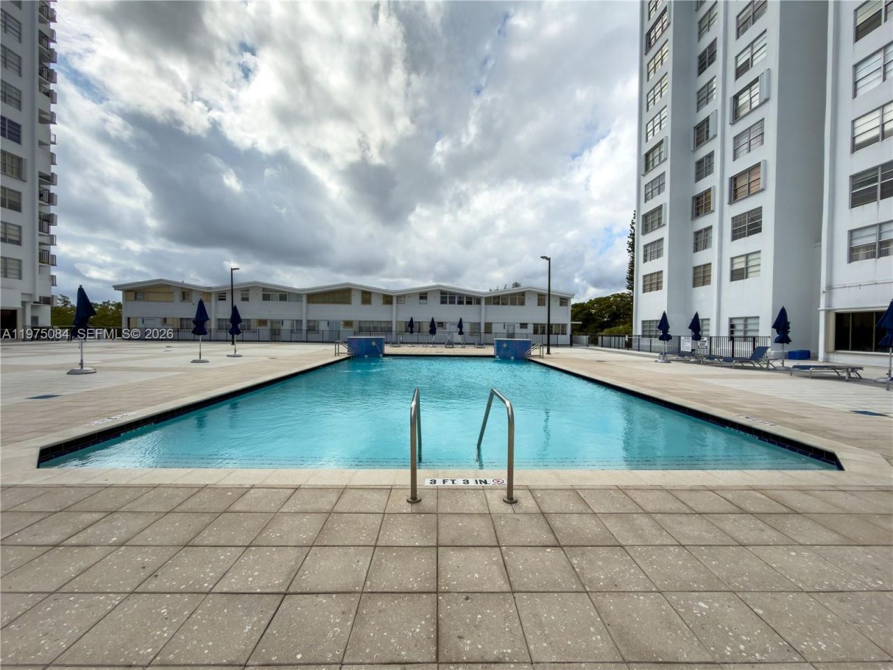 2750 NE 183rd St , Unit 2108, Aventura, FL 33160 Photo