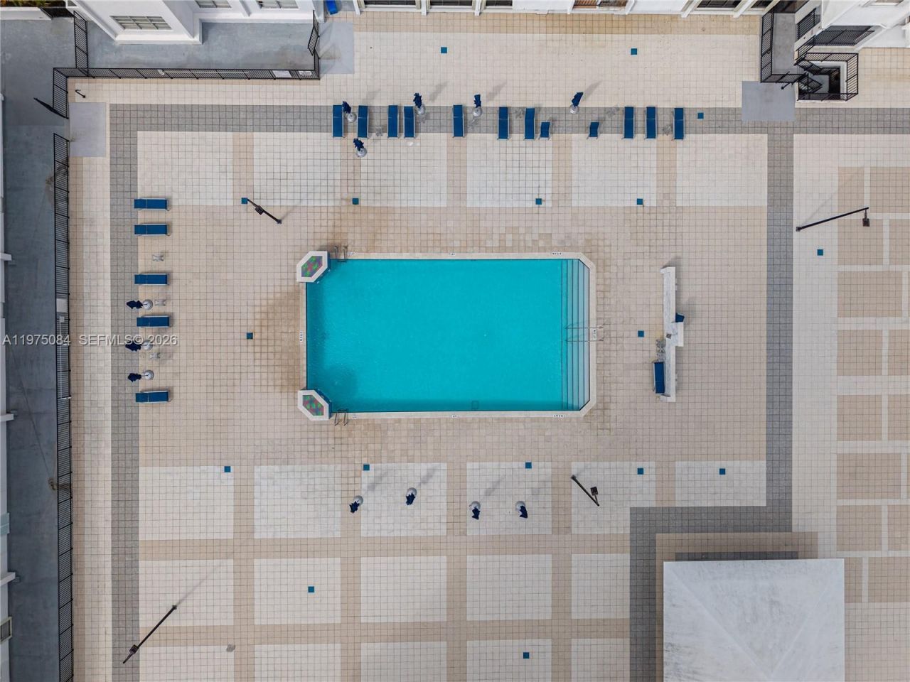 2750 NE 183rd St , Unit 2108, Aventura, FL 33160 Photo