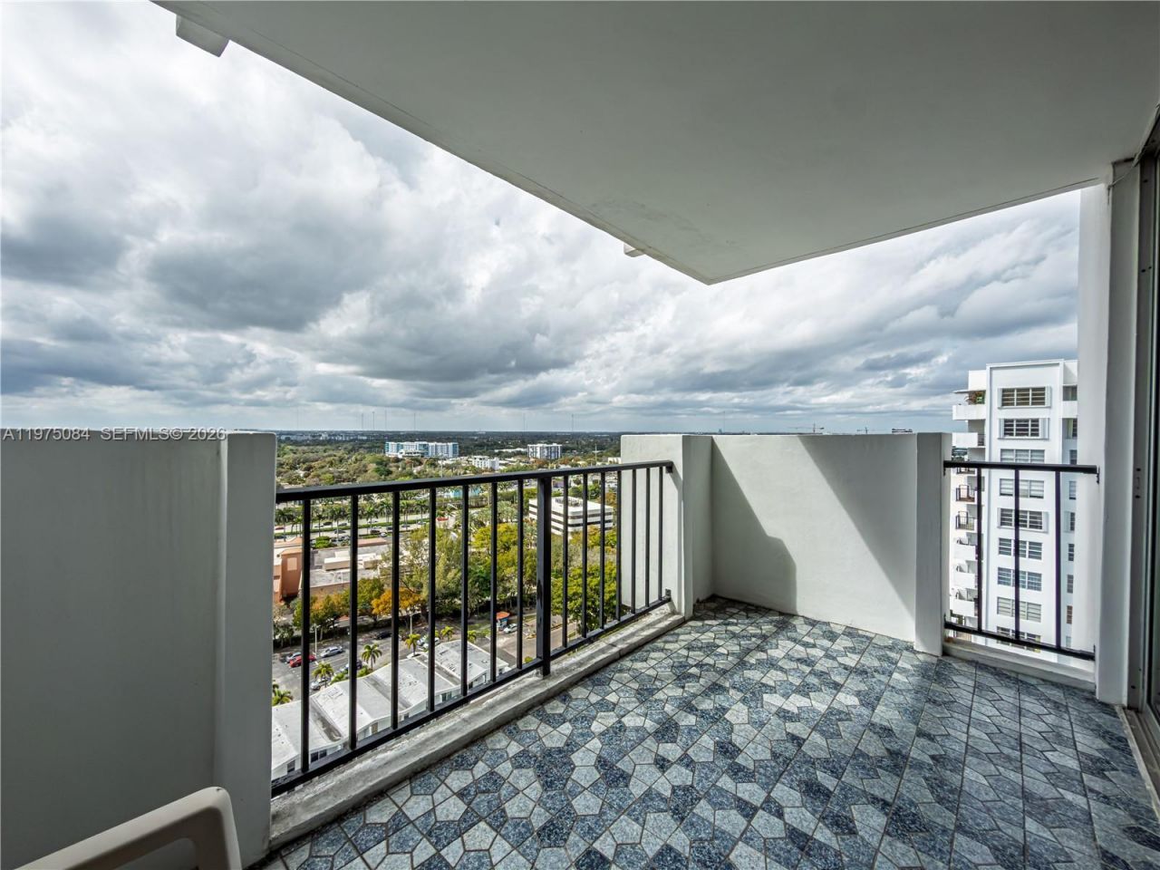 2750 NE 183rd St , Unit 2108, Aventura, FL 33160 Photo