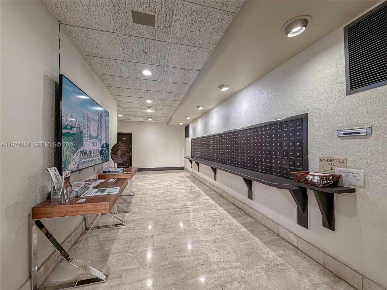 2750 NE 183rd St , Unit 2108, Aventura, FL 33160 Photo