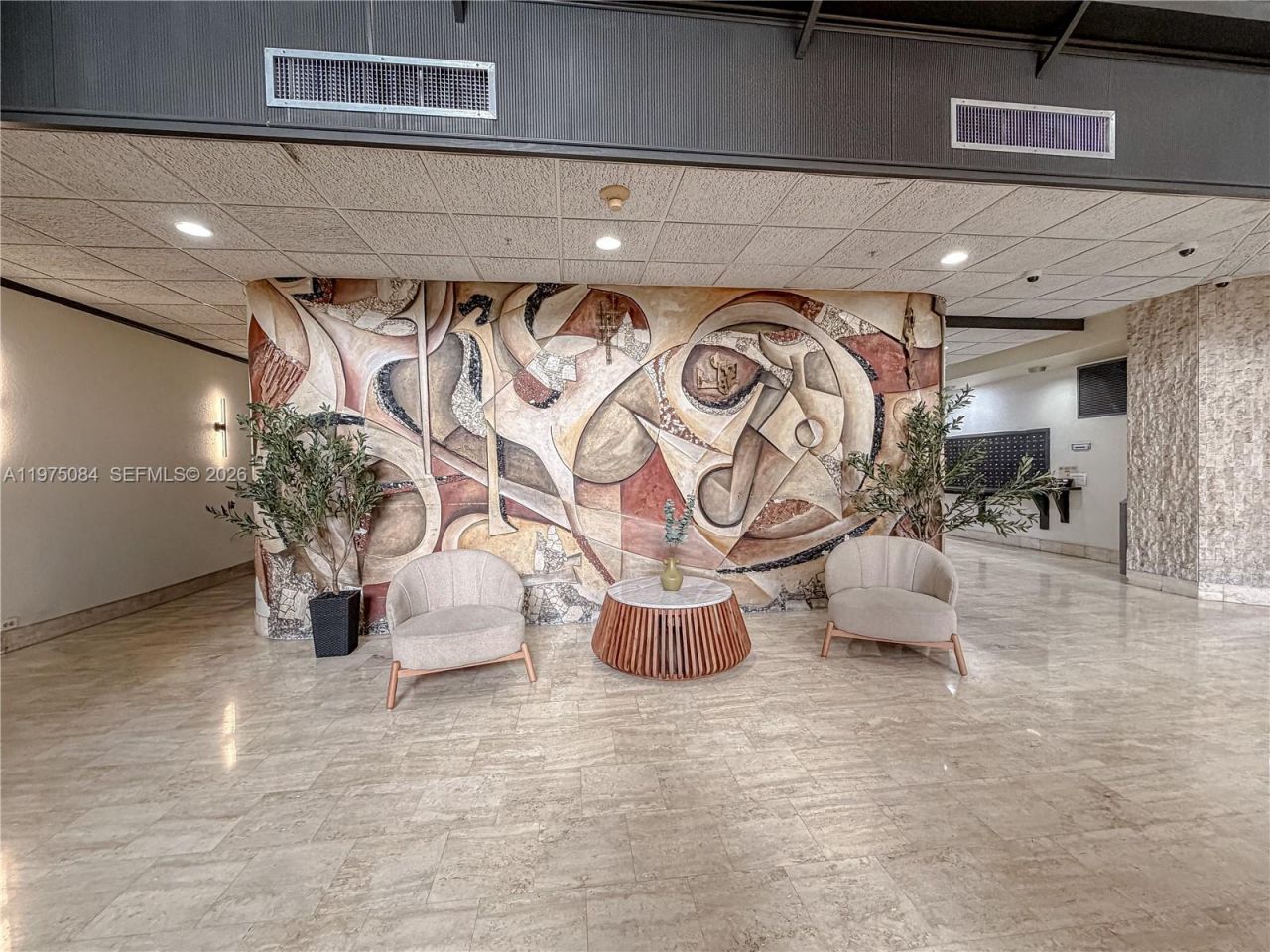 2750 NE 183rd St , Unit 2108, Aventura, FL 33160 Photo